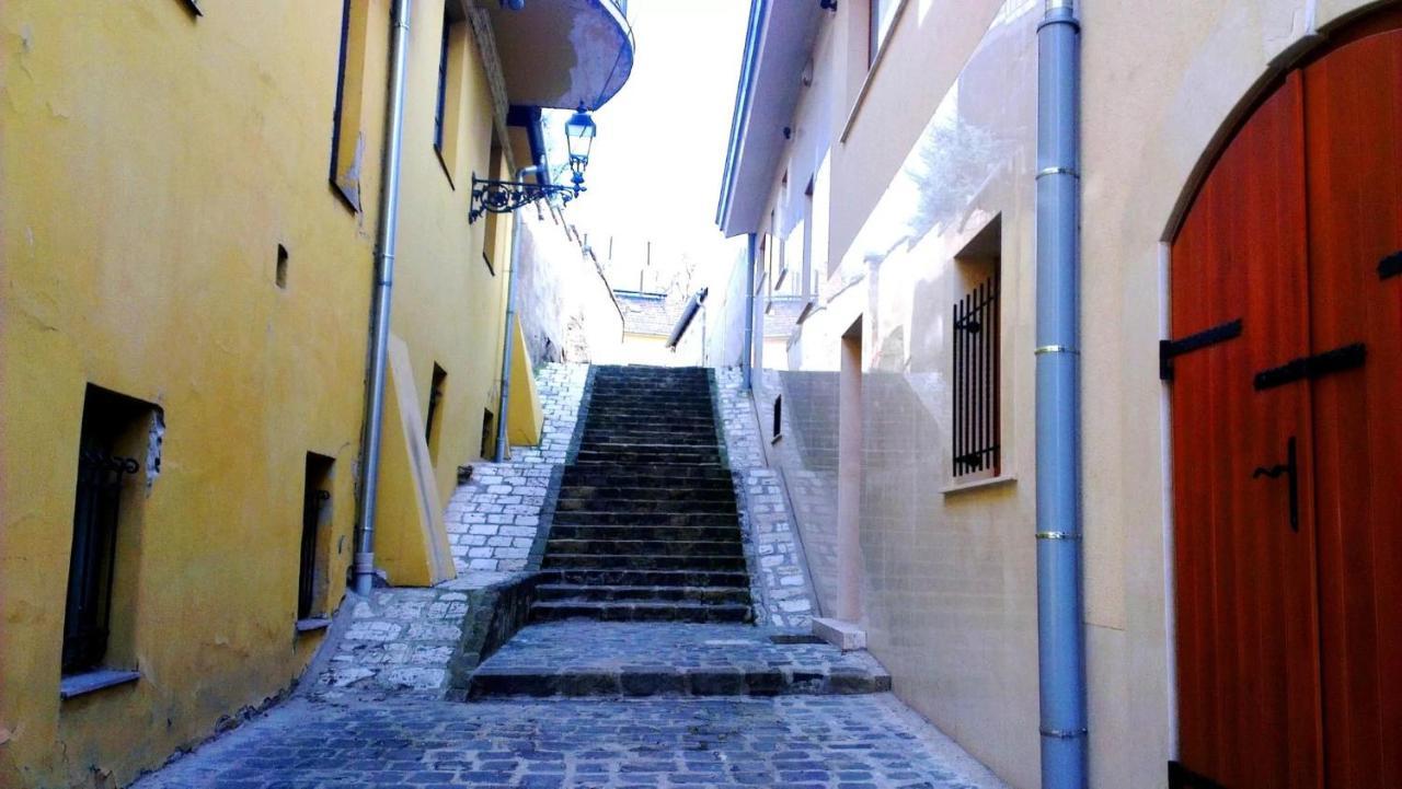 Dunapart Apartment Vác Exterior photo