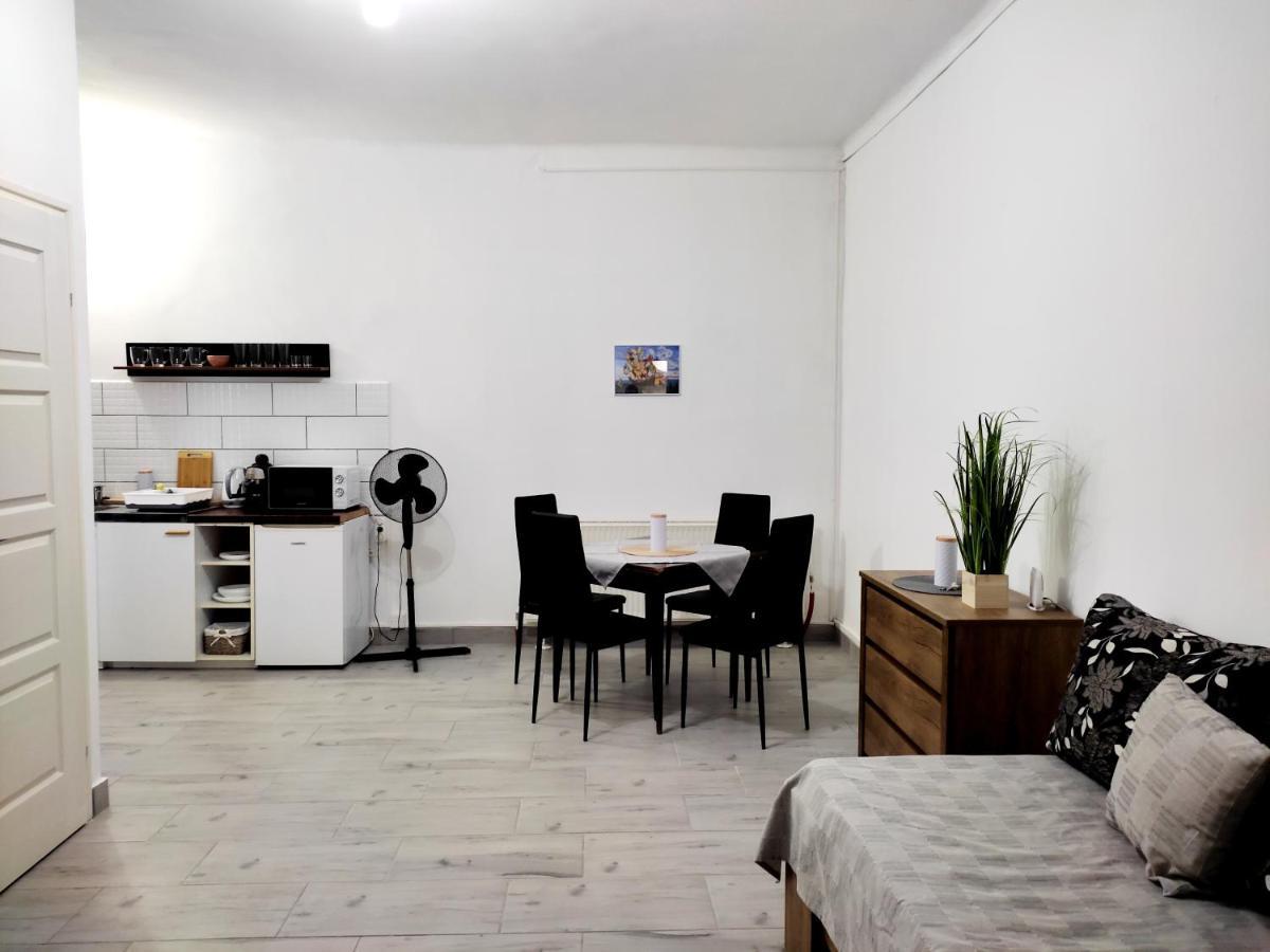 Dunapart Apartment Vác Exterior photo